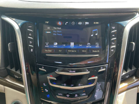 2018 Cadillac Escalade ESV Luxury