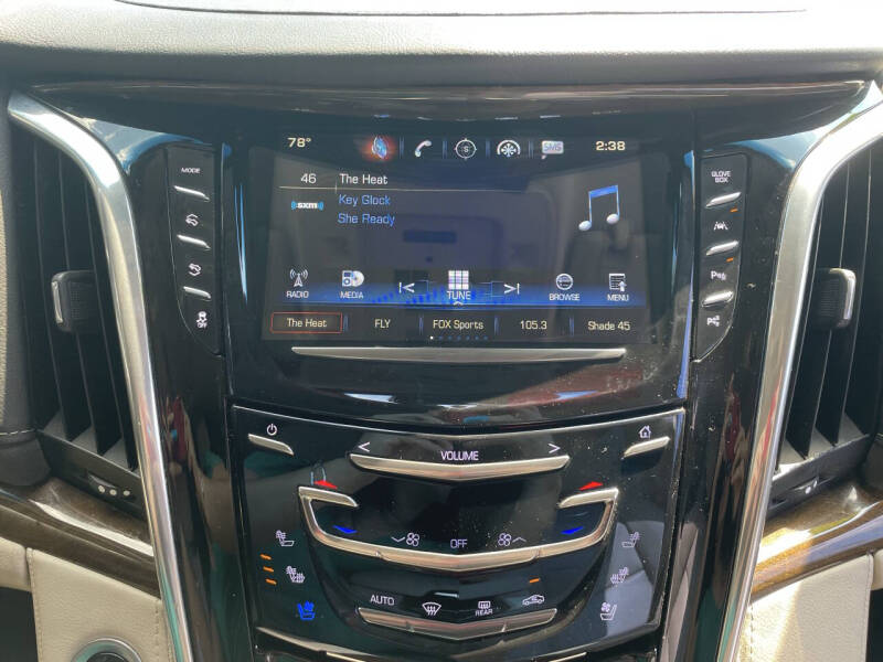 2018 Cadillac Escalade ESV Luxury