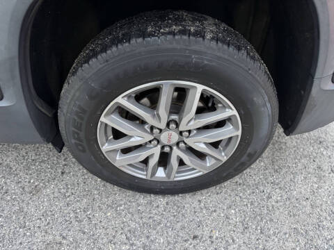 2017 GMC Acadia SLE-2