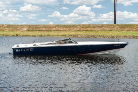 1994 Donzi Marine Classic 22