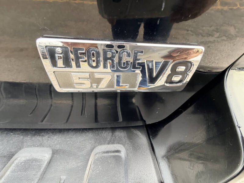 2013 Toyota Sequoia SR5