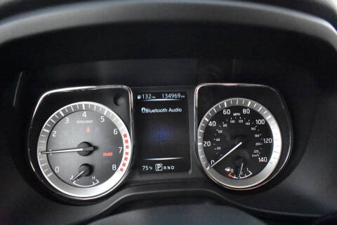 2017 Nissan Titan SV