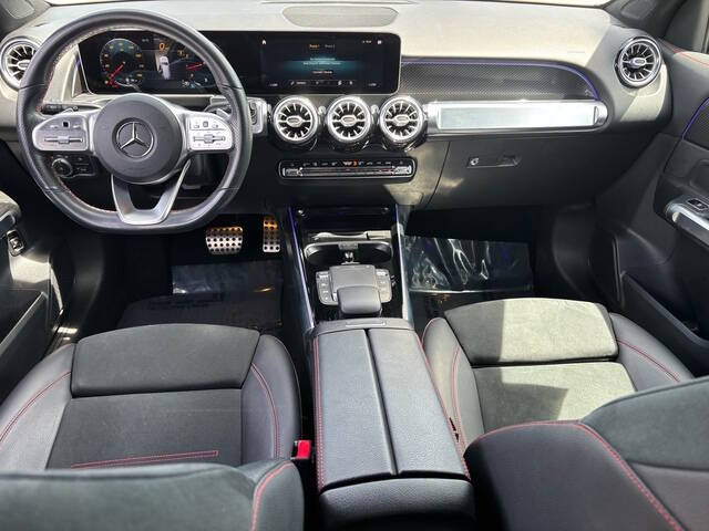 2021 Mercedes-Benz GLB 9