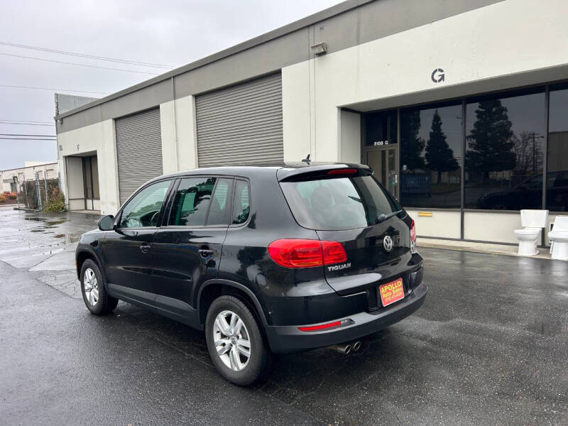 2013 Volkswagen Tiguan S photo 8