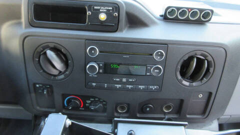 2013 Ford E-Series E-350 SD