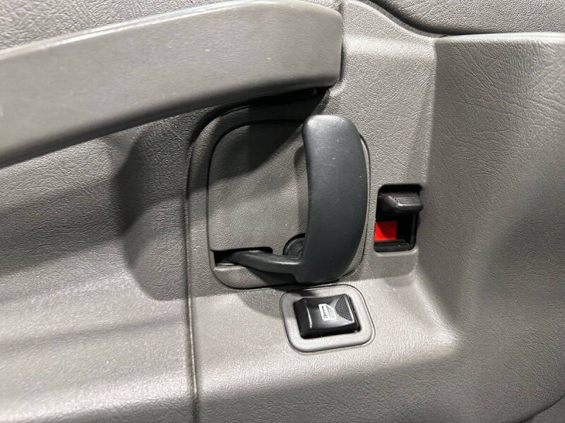 2017 GMC Savana 2500