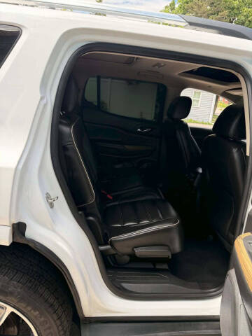 2017 GMC Acadia Denali