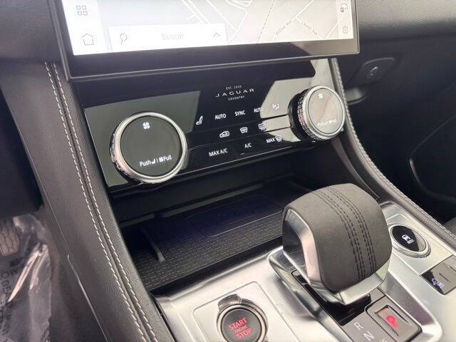 2024 Jaguar F-PACE P250 R-Dynamic S