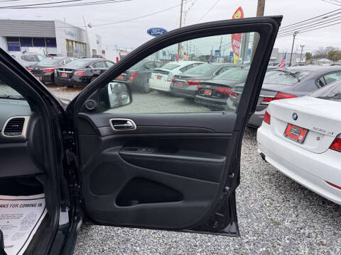 2016 Jeep Grand Cherokee Laredo