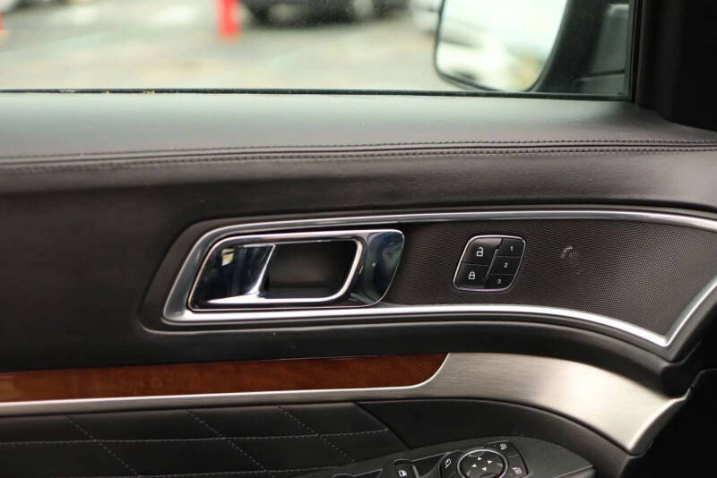 2016 Ford Explorer Platinum
