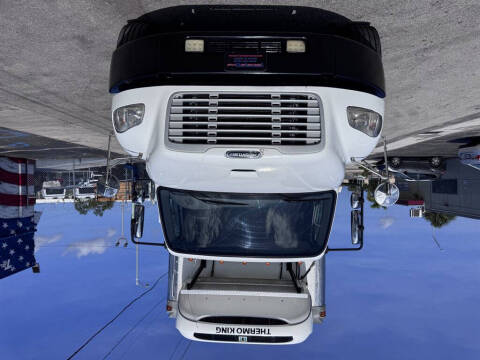 2018 Freightliner M2 106