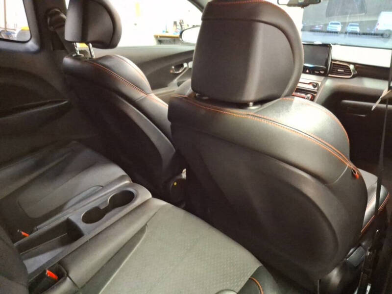 2019 Hyundai Veloster