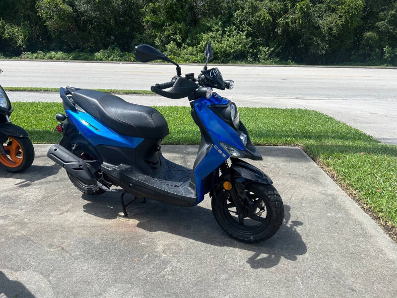 2024 Lance Cabo 200i for sale at STEPANEK'S AUTO SALES & SERVICE INC. in Vero Beach FL