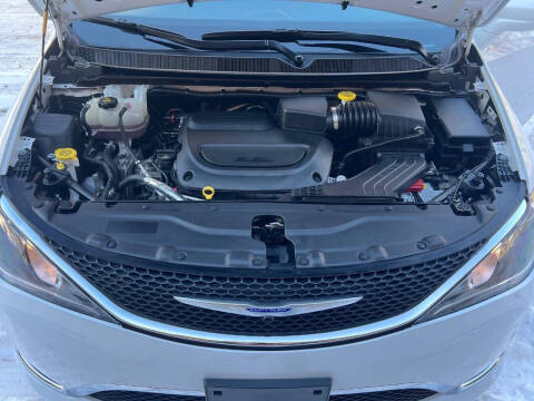 2019 Chrysler Pacifica Touring Plus
