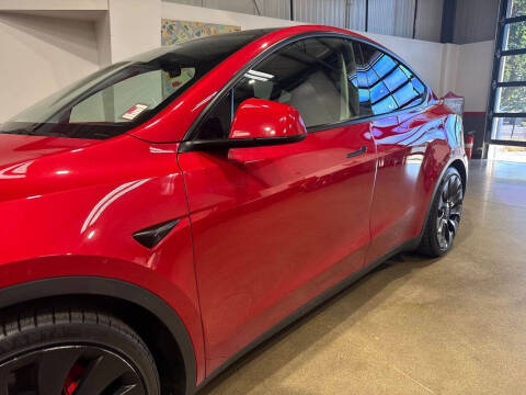 2023 Tesla Model Y Performance