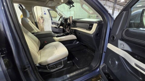 2023 Ford Expedition MAX Platinum