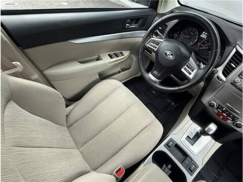 2014 Subaru Outback 2.5i Premium