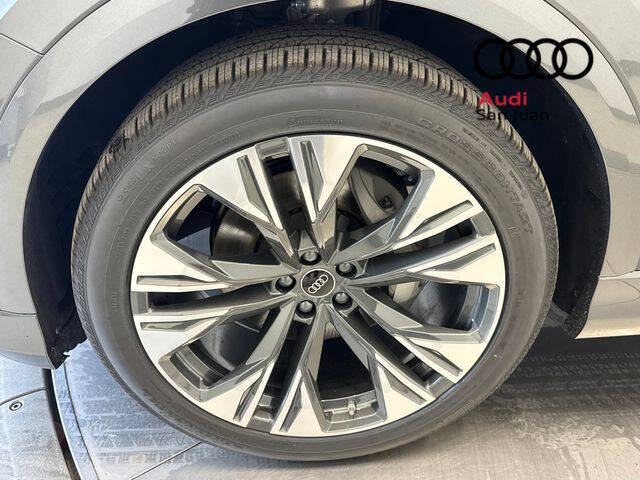 2026 Audi Q8 quattro Premium Plus 55 TFSI