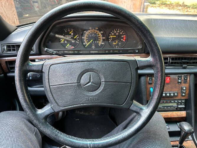1987 Mercedes-Benz 500-Class