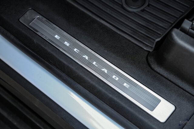 2025 Cadillac Escalade-V