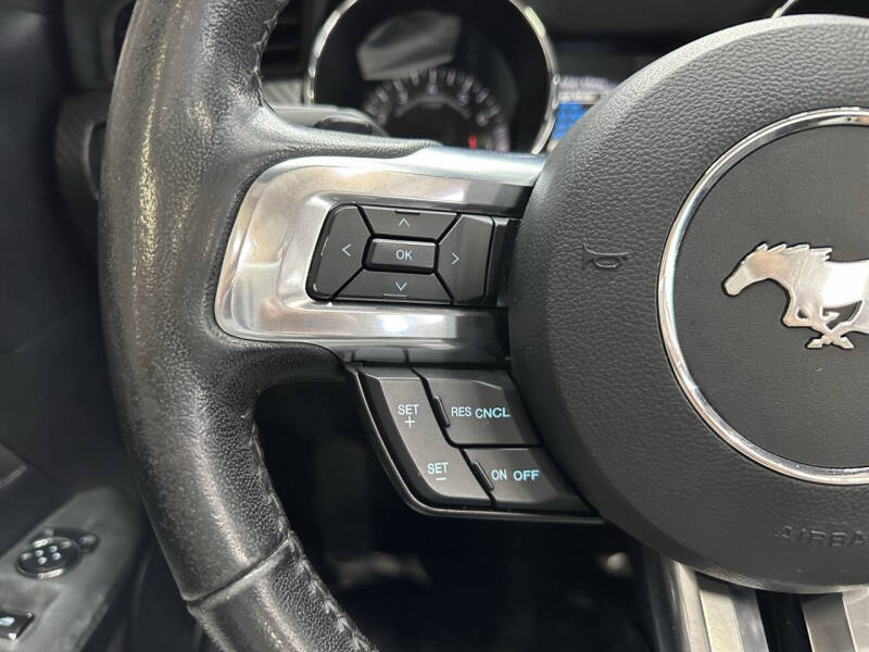 2016 Ford Mustang V6