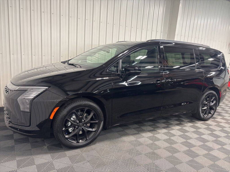2027 Chrysler Pacifica Limited