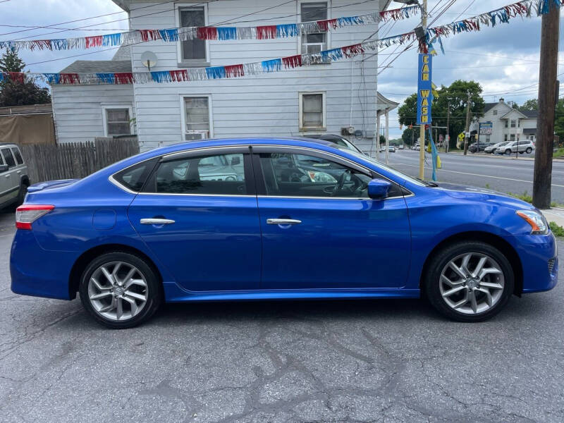 2014 Nissan Sentra SR photo 3