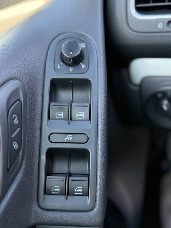 2012 Volkswagen Golf 2.5L PZEV