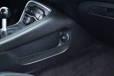 2016 Dodge Challenger 392 HEMI Scat Pack Shaker