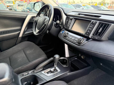 2016 Toyota RAV4 Hybrid XLE