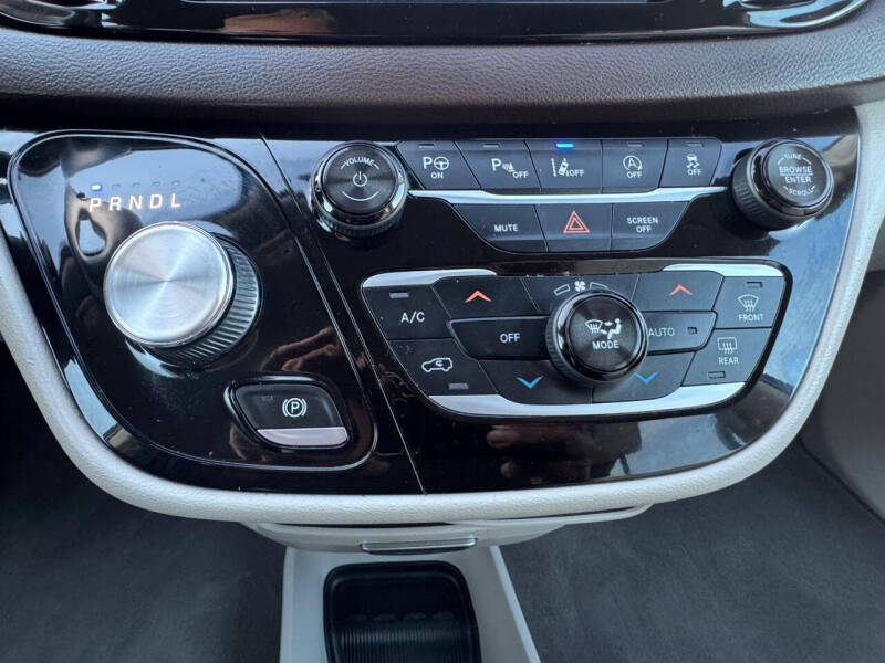 2018 Chrysler Pacifica Touring L