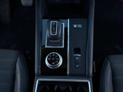 2023 Mitsubishi Outlander PHEV SE