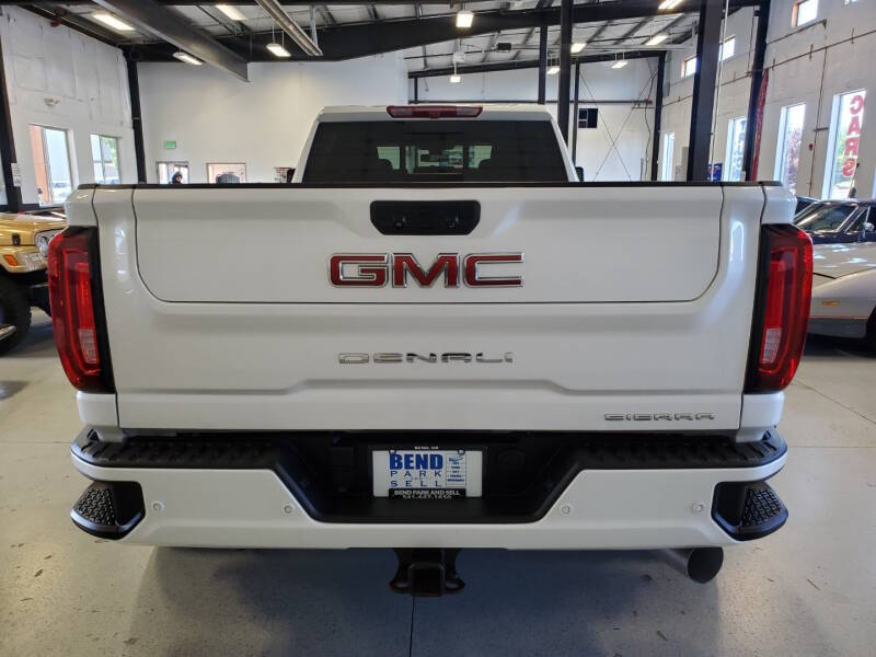 2023 GMC Sierra 3500HD 5