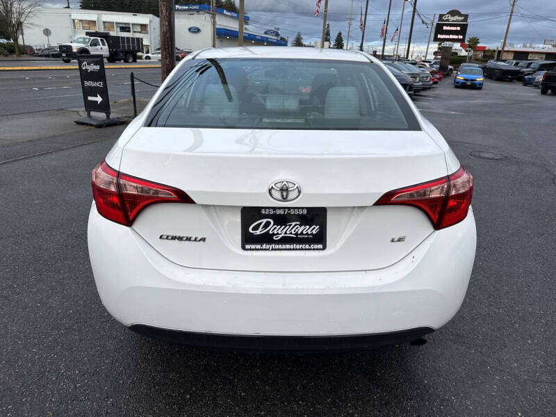 2018 Toyota Corolla LE photo 4