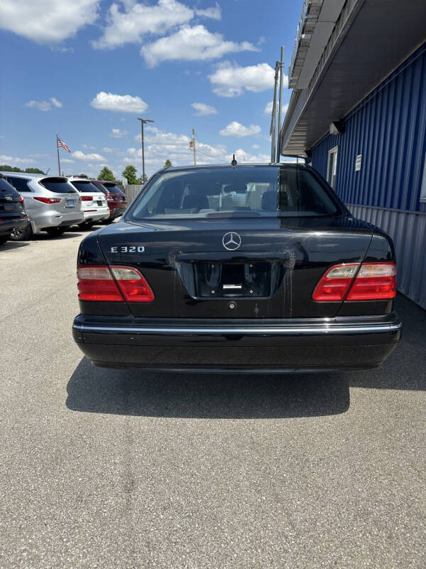 2001 Mercedes-Benz E-Class E320 photo 8