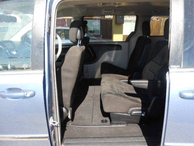 2012 Chrysler Town and Country Touring