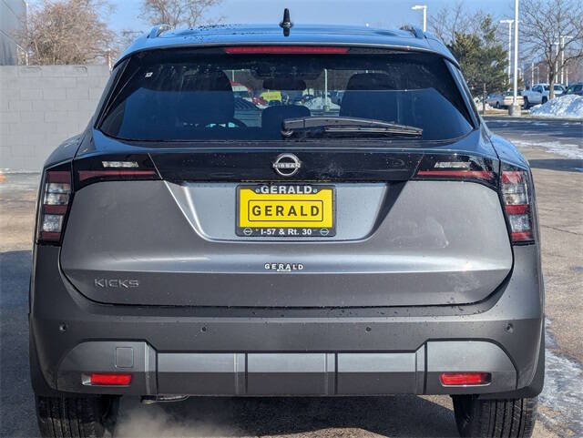 2026 Nissan Kicks SV