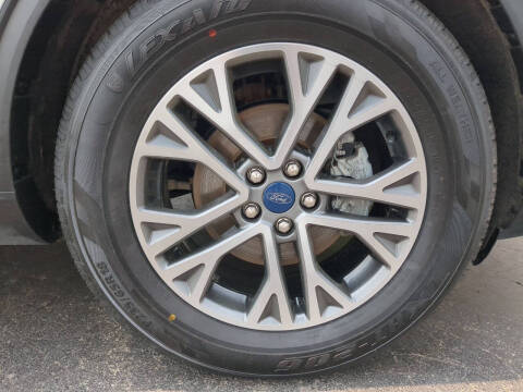 2022 Ford Escape SEL