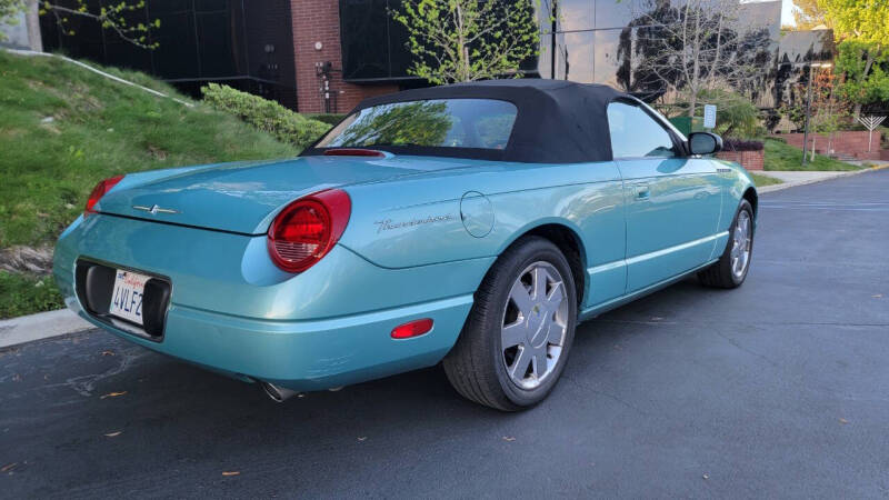 2002 Ford Thunderbird Deluxe