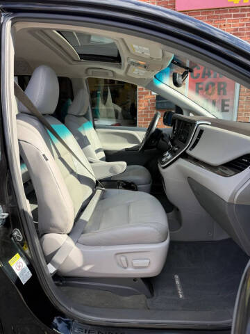 2015 Toyota Sienna
