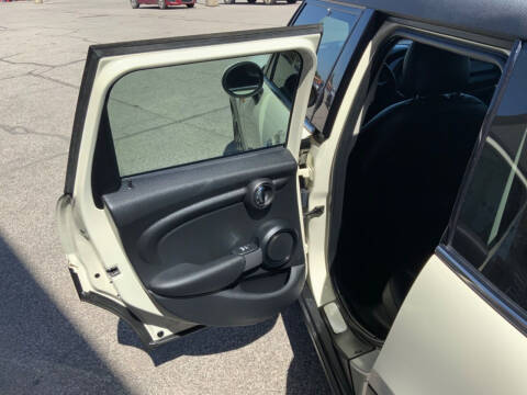 2017 MINI Hardtop 4 Door Cooper