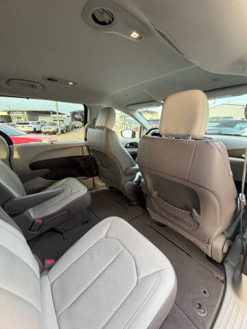 2019 Chrysler Pacifica Touring L