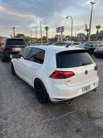 2017 Volkswagen Golf GTI