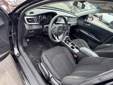 2019 Kia Optima LX