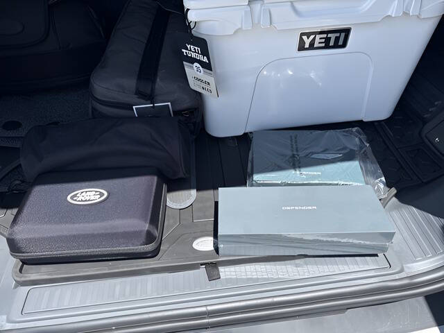 2025 Land Rover Defender 110 P300 S