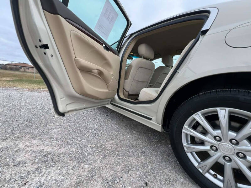 2011 Buick Lucerne CX