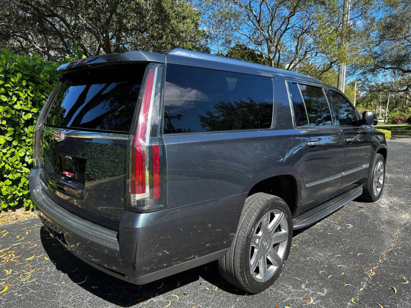 2020 Cadillac Escalade ESV Luxury