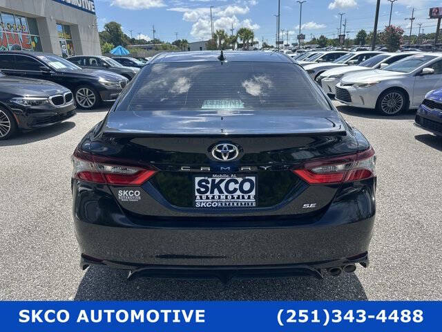 2021 Toyota Camry SE