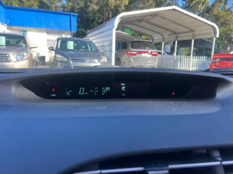 2014 Toyota Prius Two