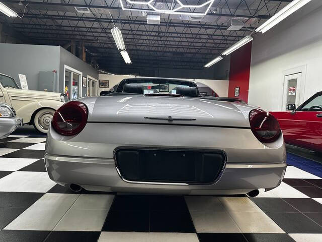 2004 Ford Thunderbird Deluxe
